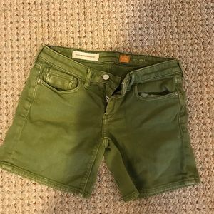 Anthropologie distressed green shorts size 25